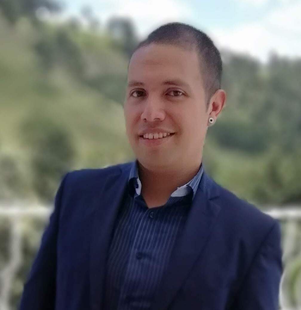 customer-service-representative-with-knowledge-about-web3-and
